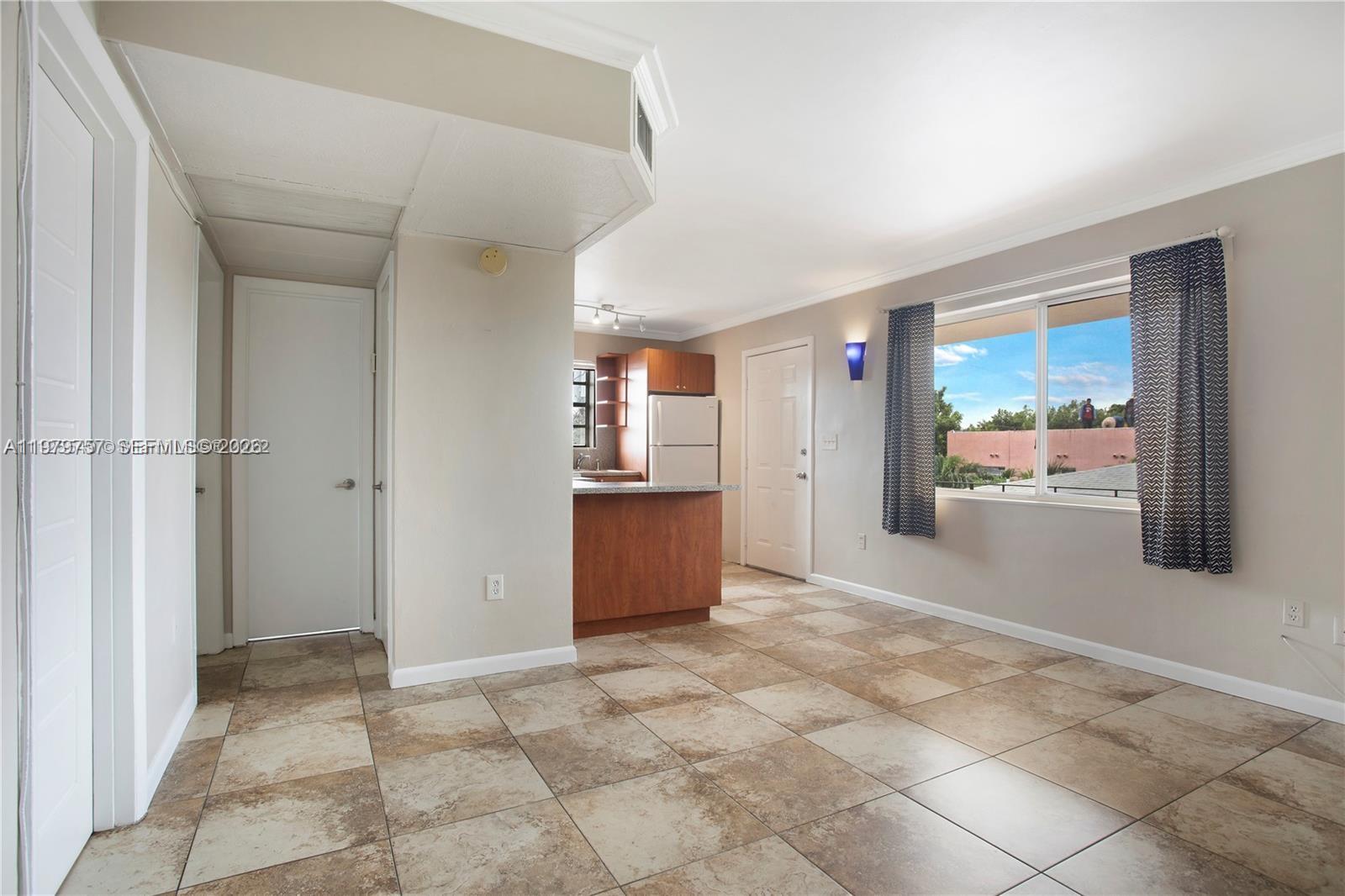 1020 SW 7th St #9 Miami, FL 33130