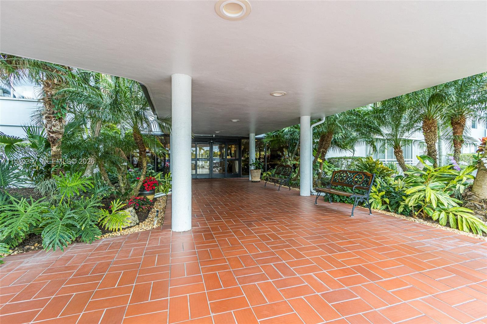 3800 Hillcrest Dr #511 Hollywood, FL 33021
