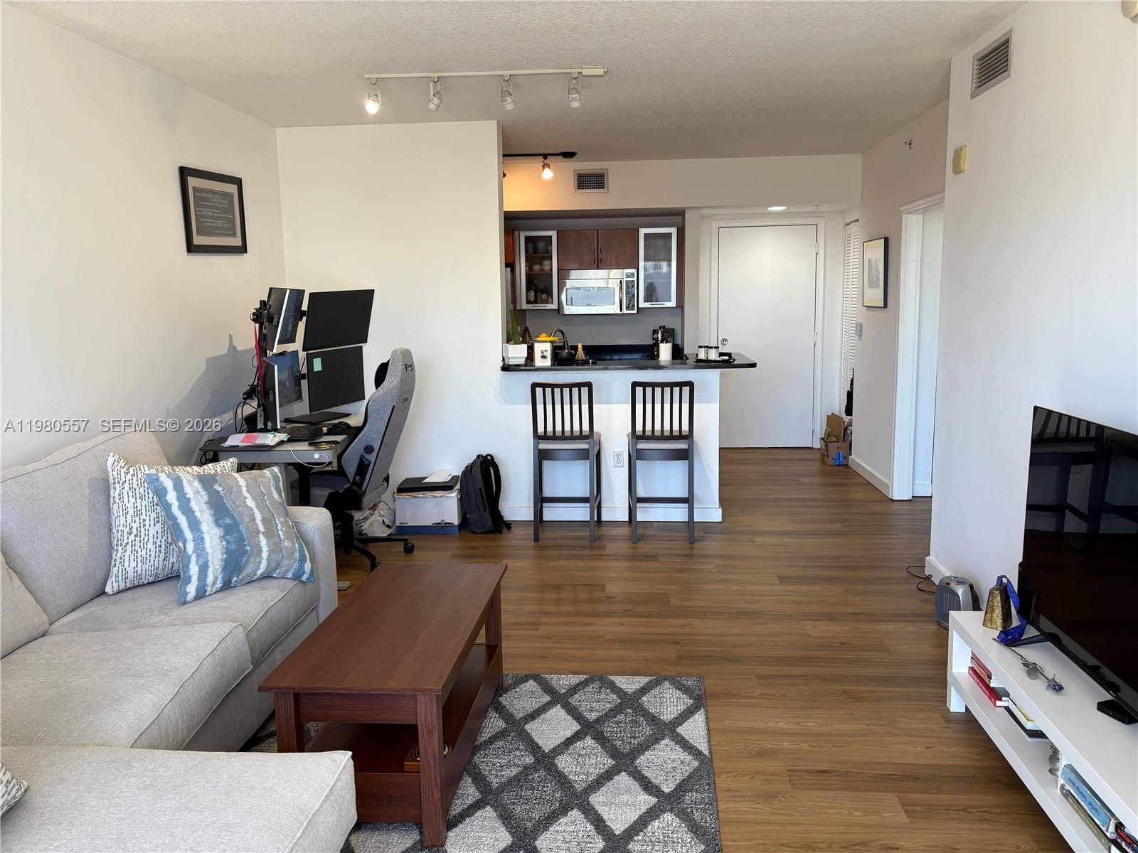 image The Venture at Aventura3