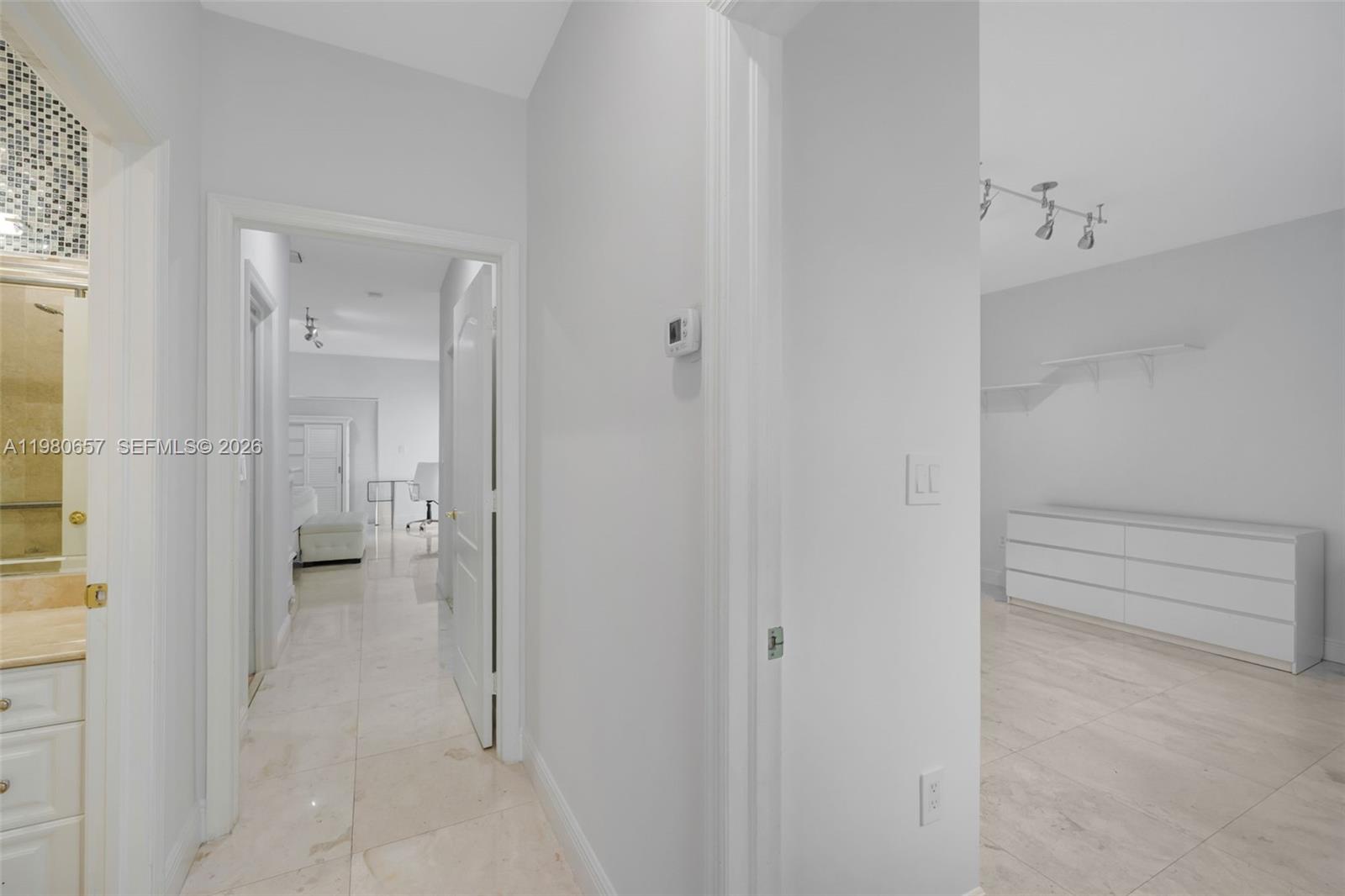 18450 NE 30th Pl #18450 Aventura, FL 33160