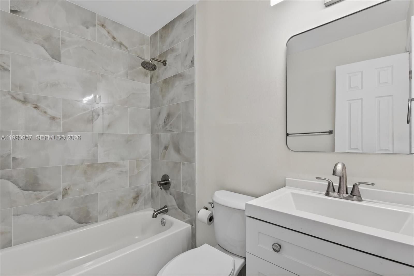 6740 Arthur St Hollywood, FL 33024