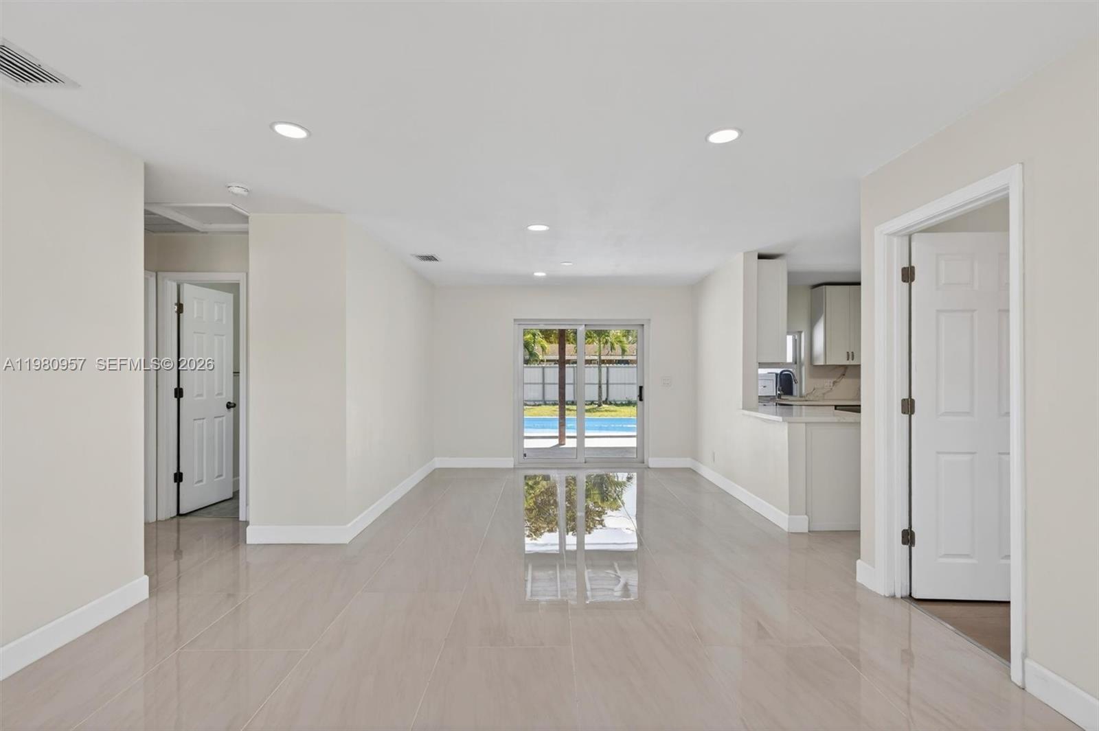 6740 Arthur St Hollywood, FL 33024