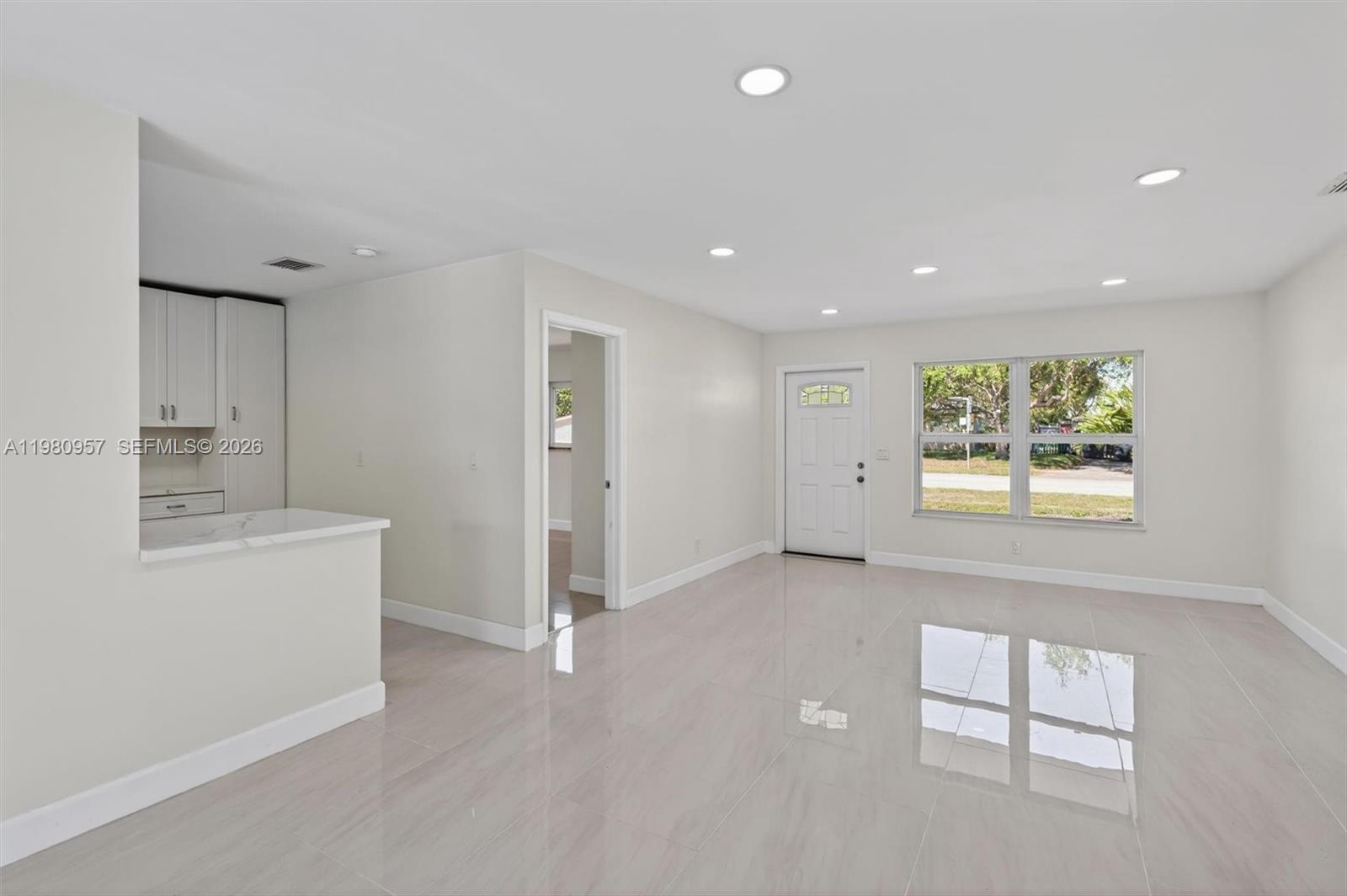 6740 Arthur St Hollywood, FL 33024