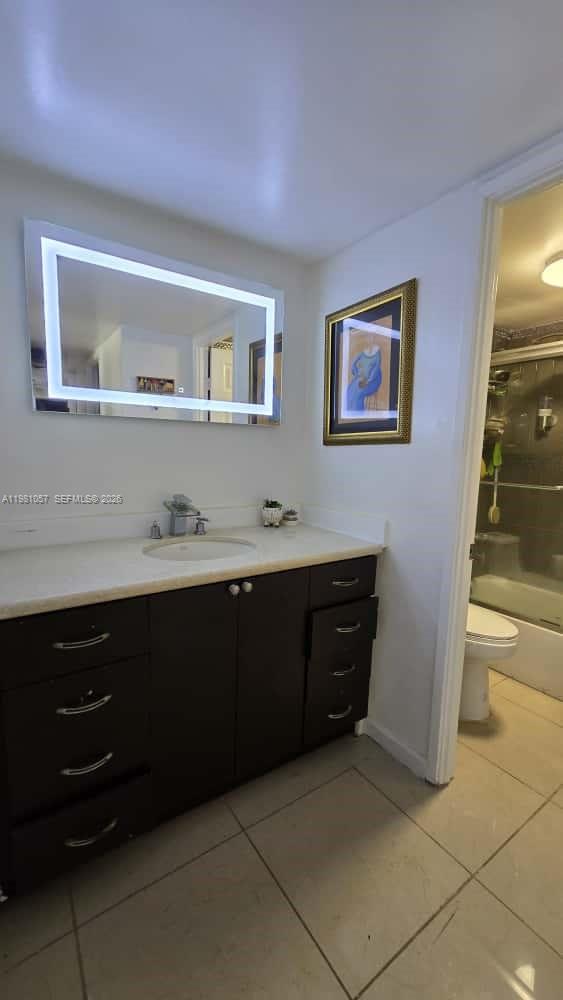 1301 NE Miami Gdns Dr #824W Miami, FL 33179