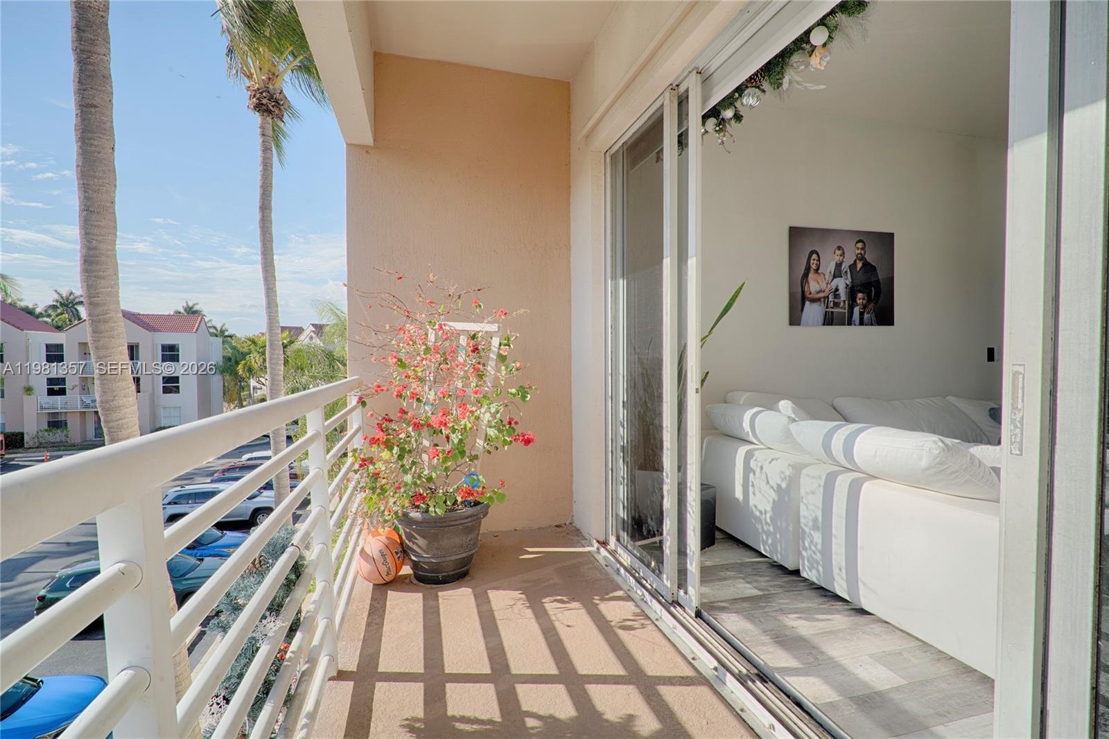 2721 Ocean Clb Blvd #303 Hollywood, FL 33019