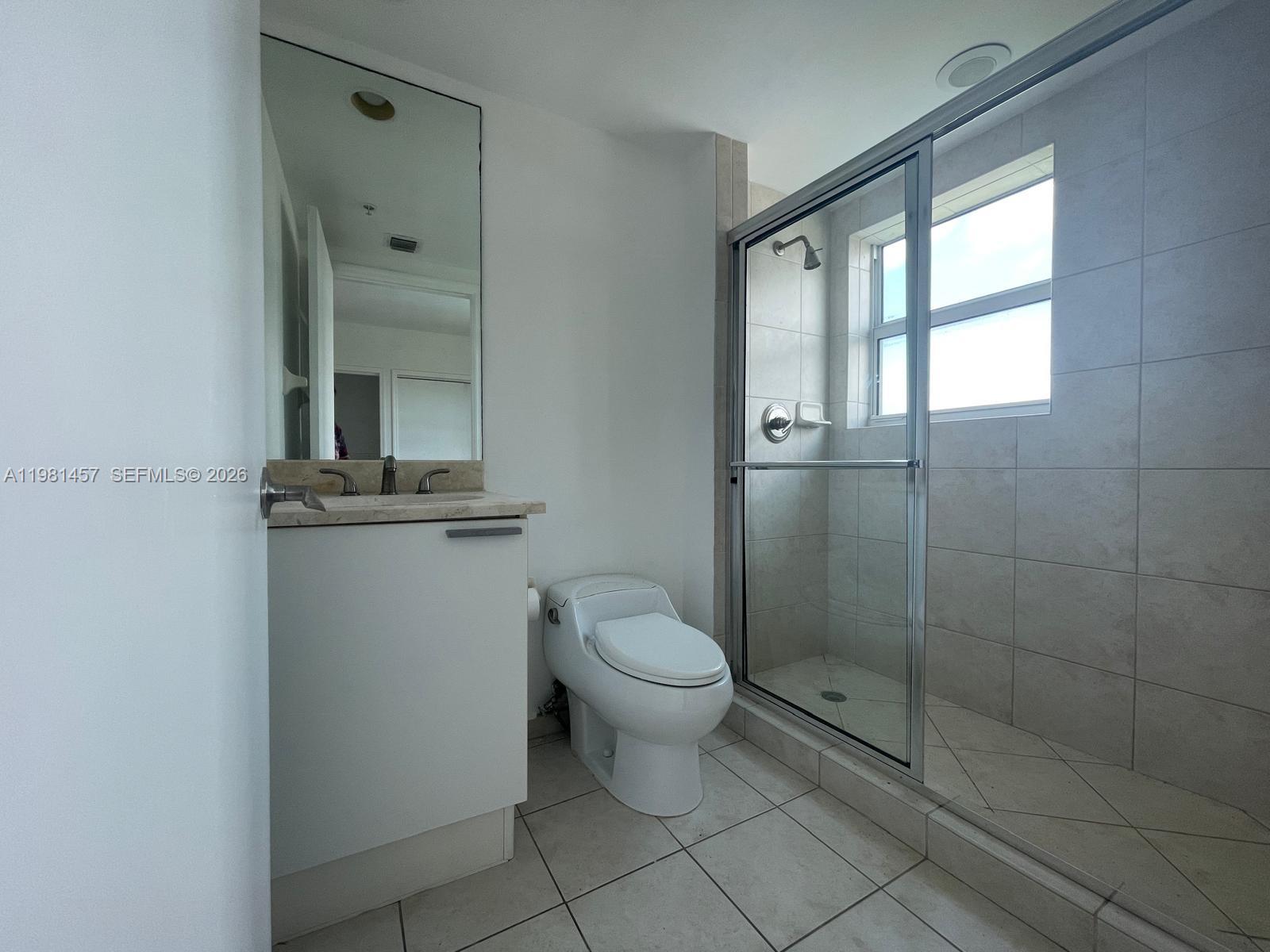 14951 Royal Oaks Ln #709 North Miami, FL 33181