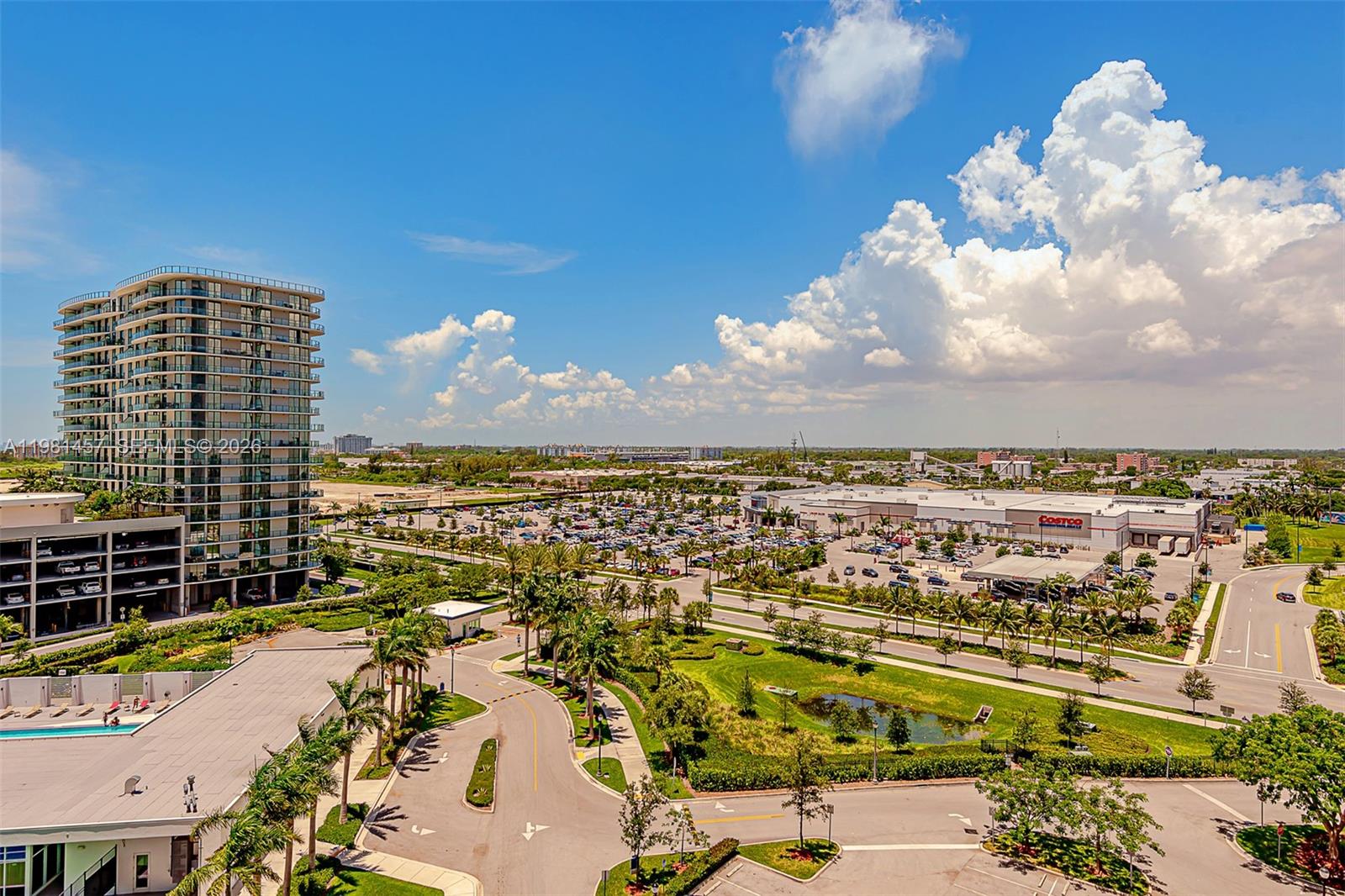 14951 Royal Oaks Ln #709 North Miami, FL 33181