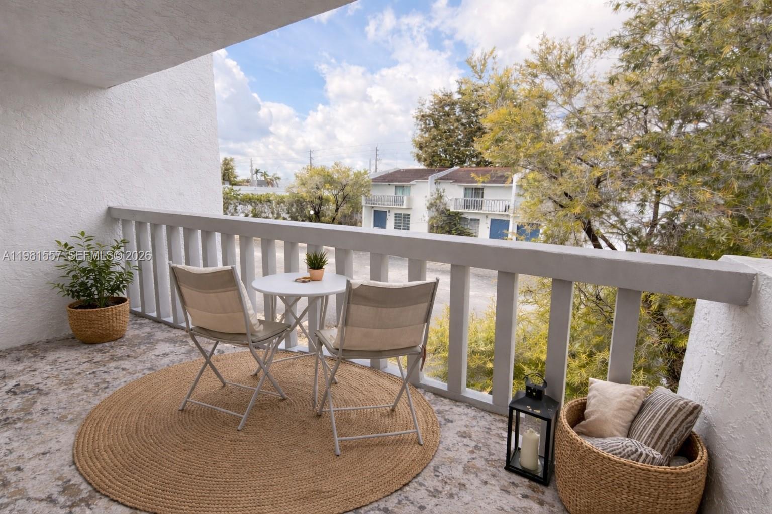 9430 SW 170th St #303 Palmetto Bay, FL 33157