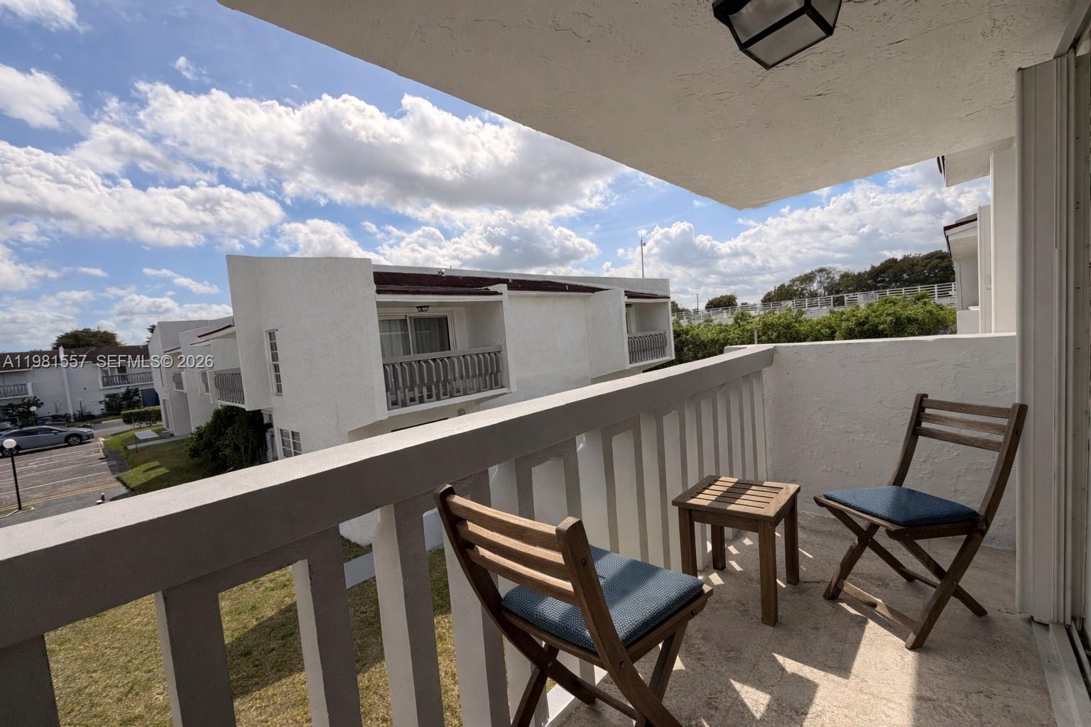 9430 SW 170th St #303 Palmetto Bay, FL 33157