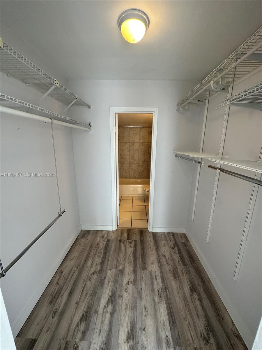 200 SE 15th Rd #15H Miami, FL 33129