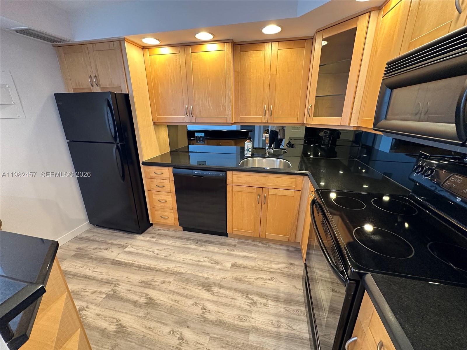 200 SE 15th Rd #15H Miami, FL 33129