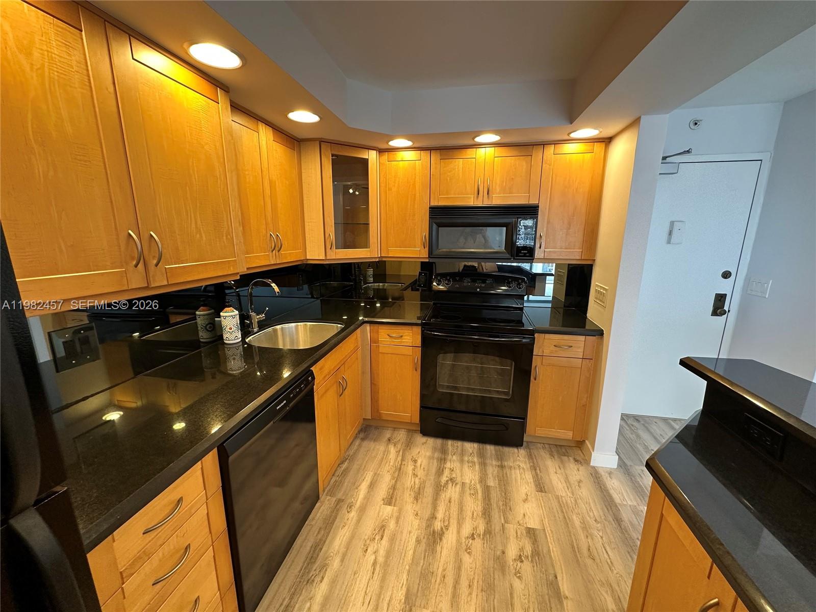 200 SE 15th Rd #15H Miami, FL 33129