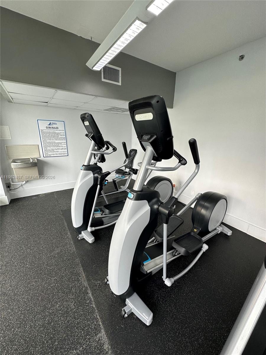 200 SE 15th Rd #15H Miami, FL 33129