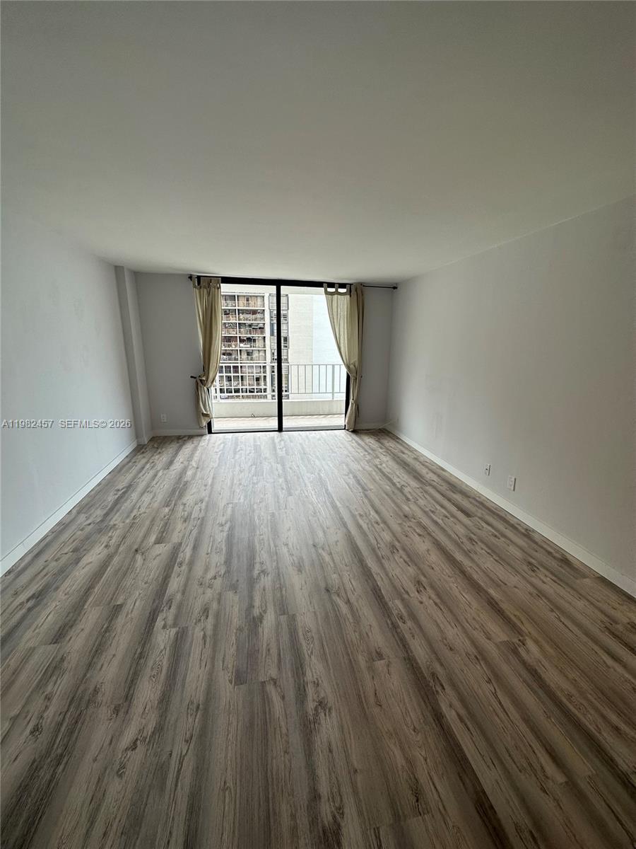 200 SE 15th Rd #15H Miami, FL 33129