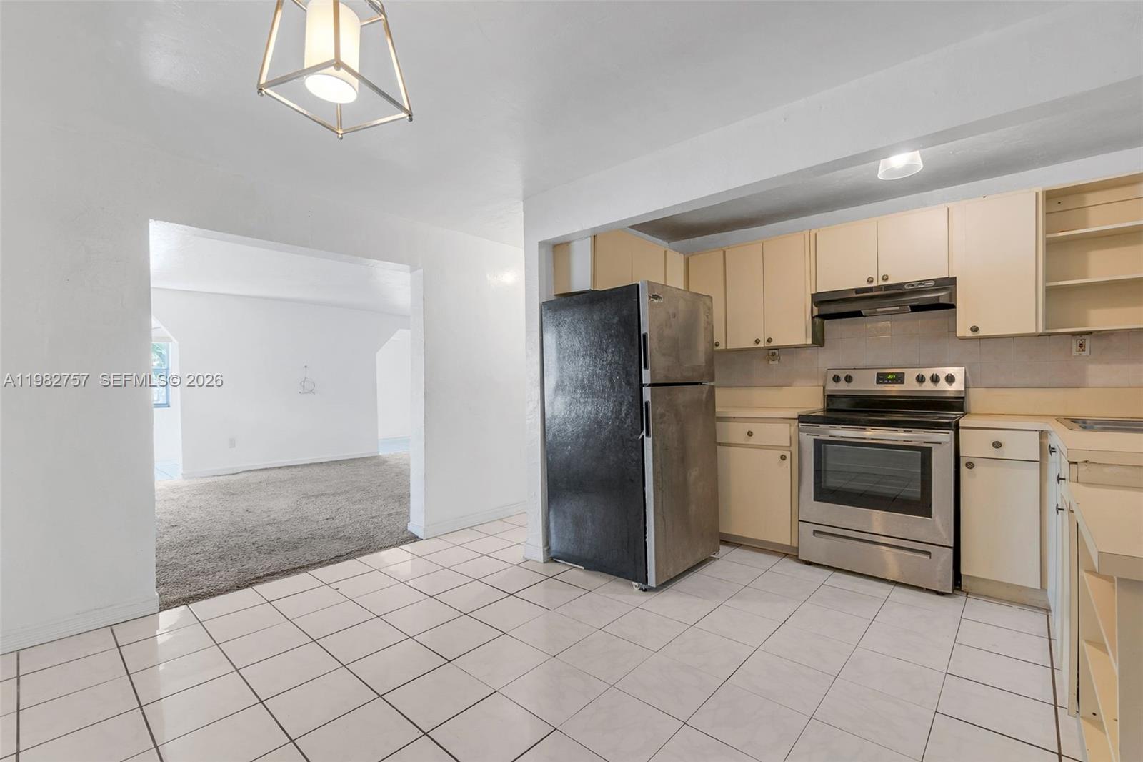 10230 SW 172nd St Miami, FL 33157