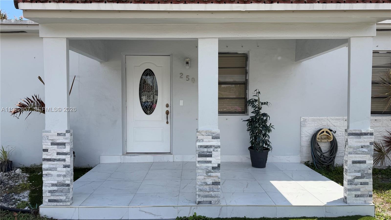 250 E 60th St Hialeah, FL 33013