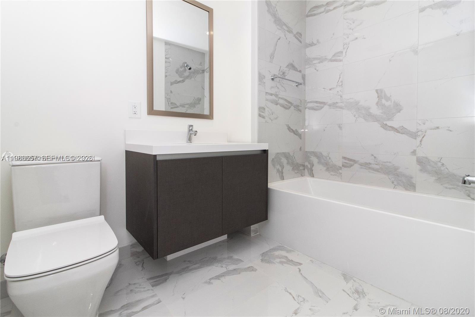 851 NE 1st Ave #3601 Miami, FL 33132