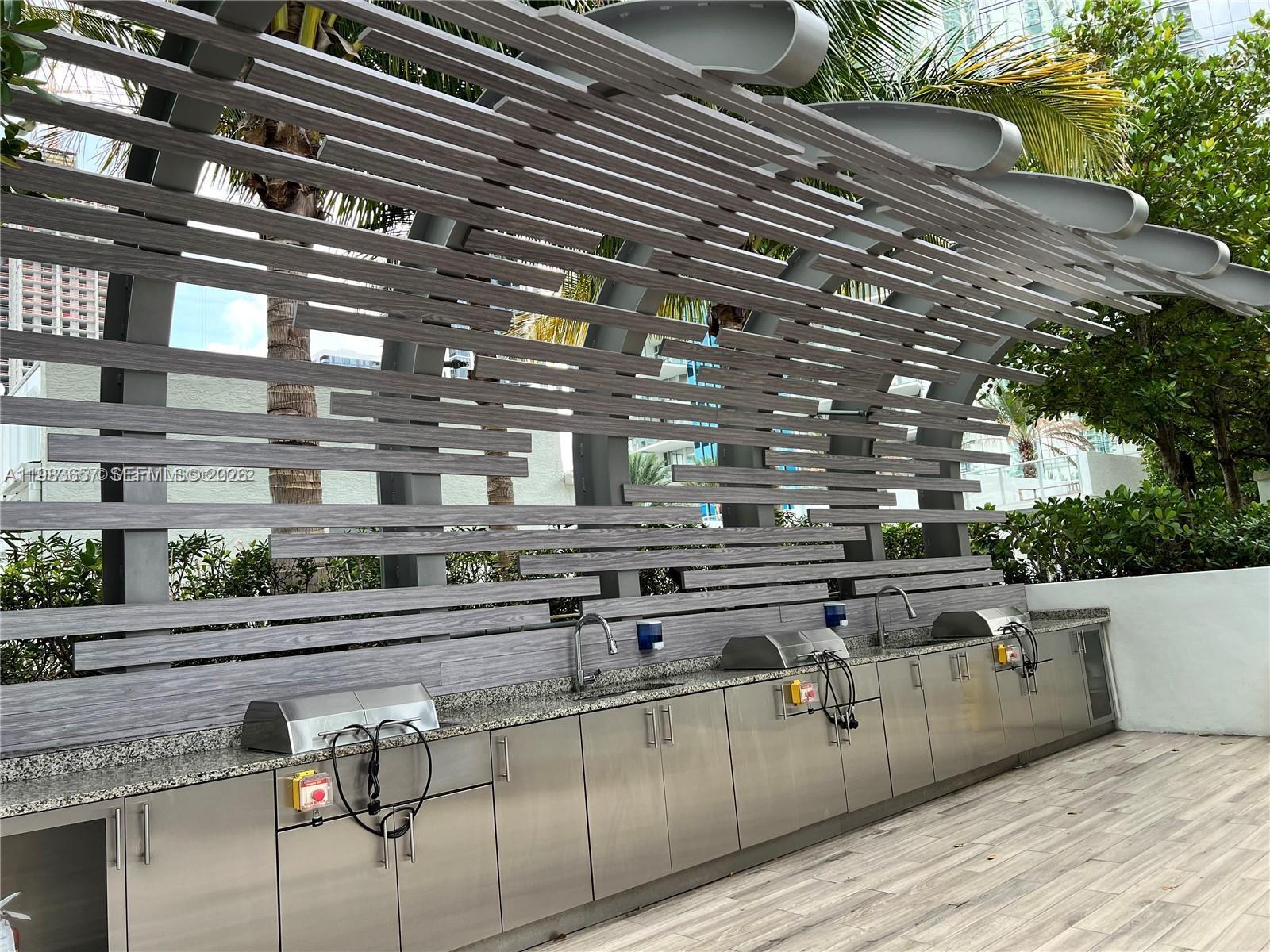 851 NE 1st Ave #3601 Miami, FL 33132