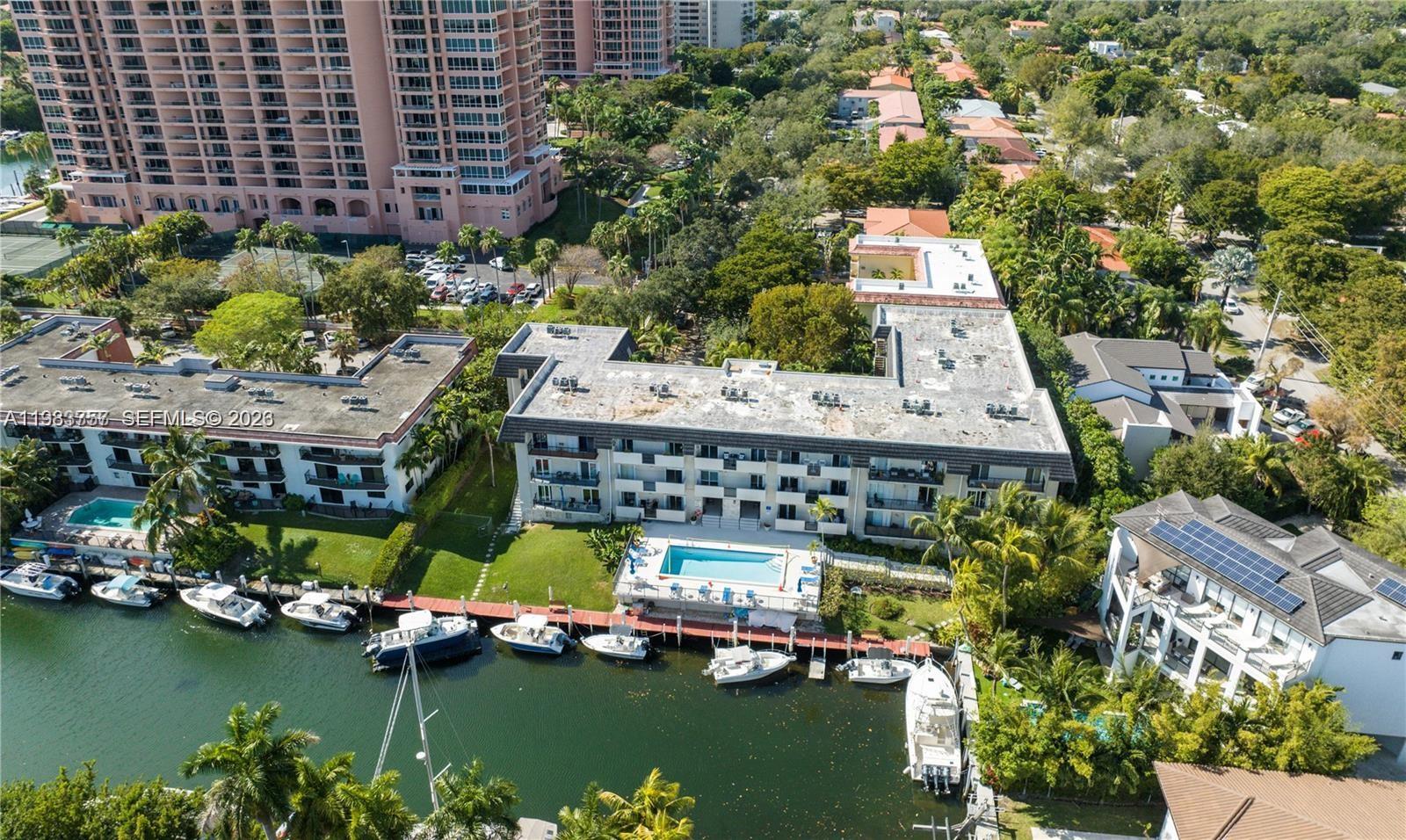 6815 Edgewater Dr #105 Coral Gables, FL 33133