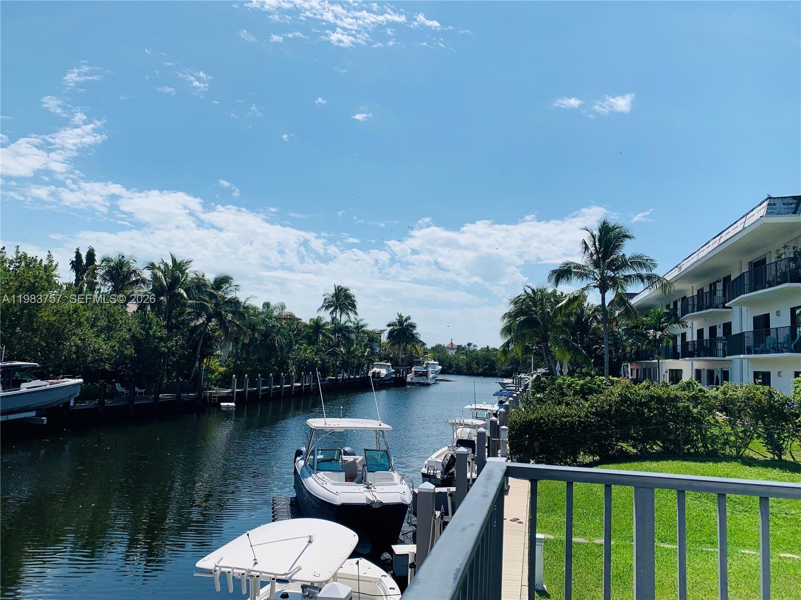 6815 Edgewater Dr #105 Coral Gables, FL 33133