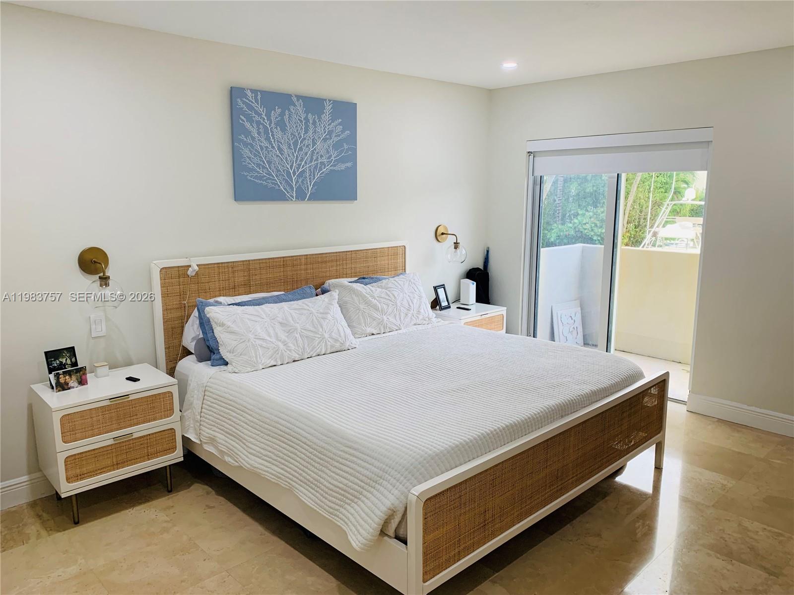 6815 Edgewater Dr #105 Coral Gables, FL 33133