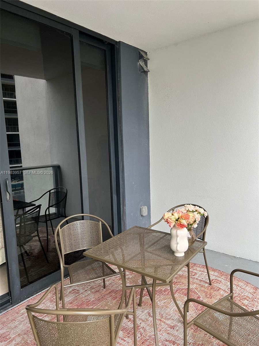 image 1010 Brickell3