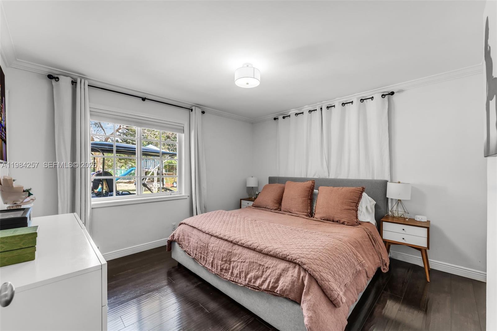 12945 SW 82nd Ave Pinecrest, FL 33156