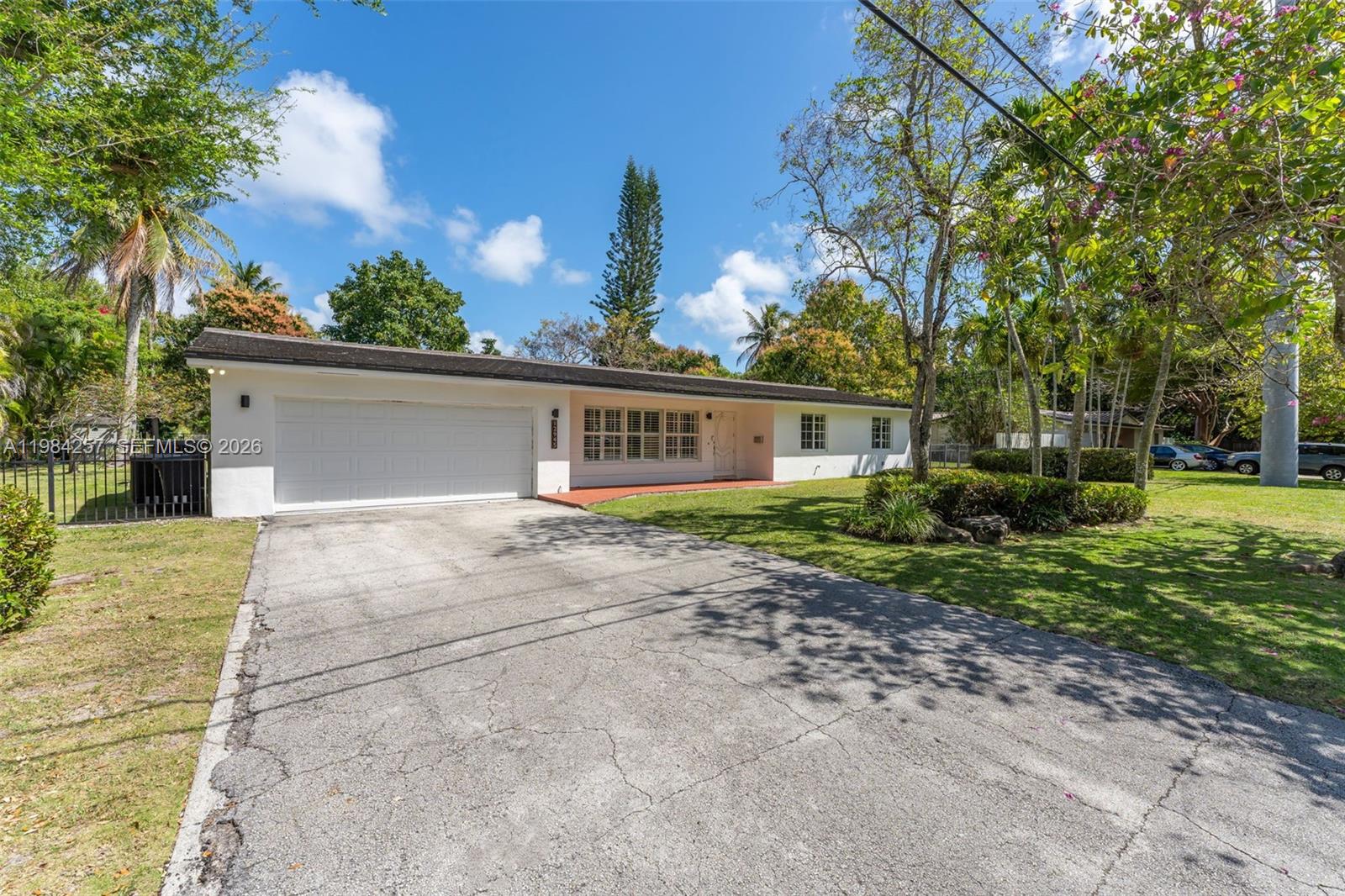 12945 SW 82nd Ave Pinecrest, FL 33156