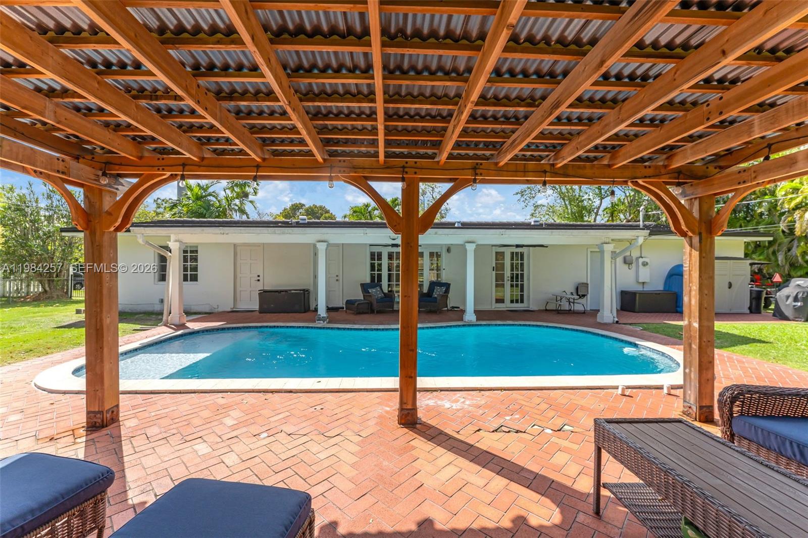 12945 SW 82nd Ave Pinecrest, FL 33156