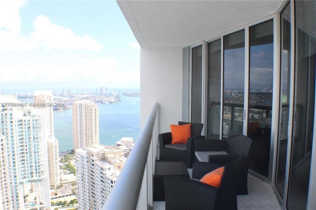 image Icon Brickell II1