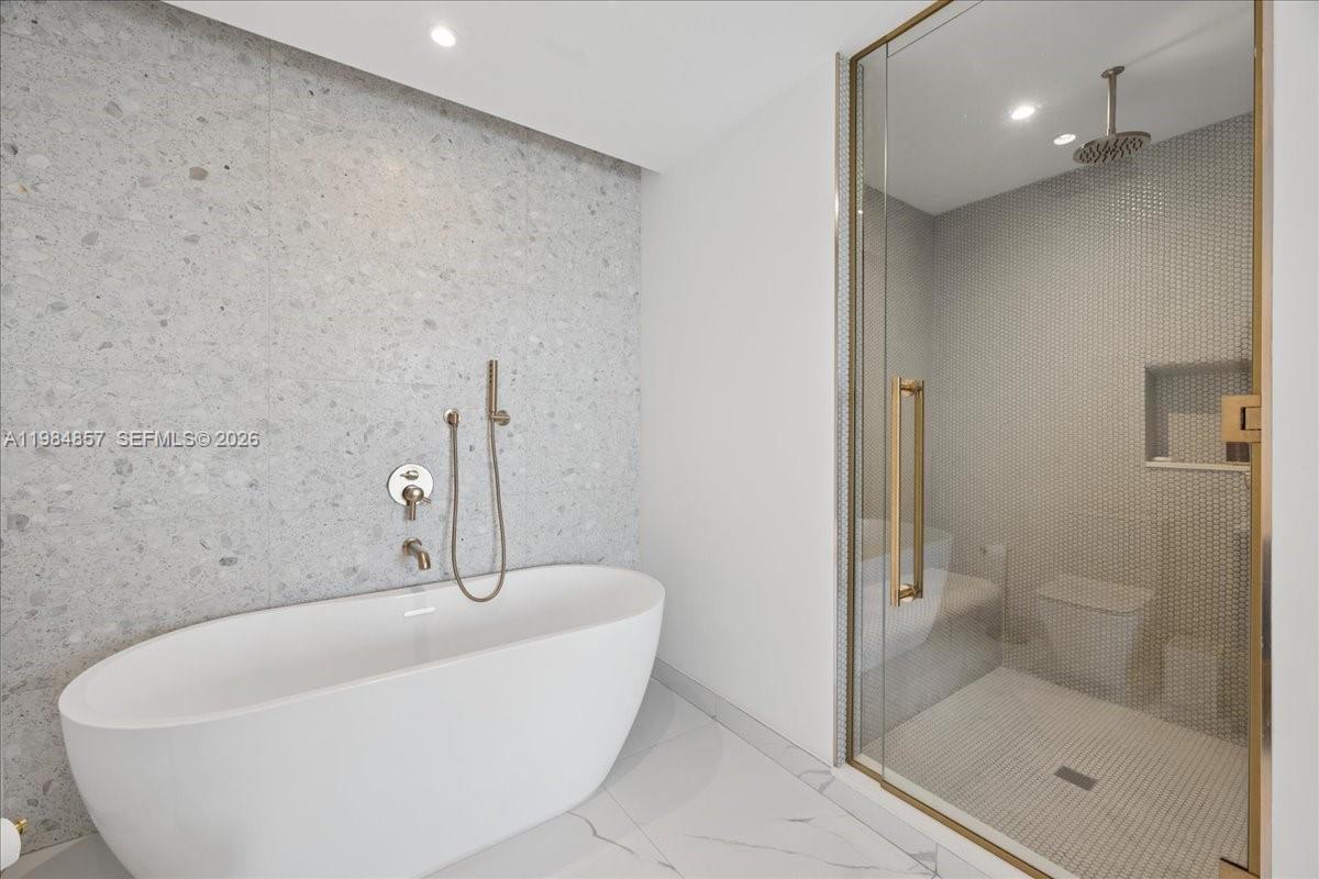 2678 Tigertail Ave #501 Miami, FL 33133