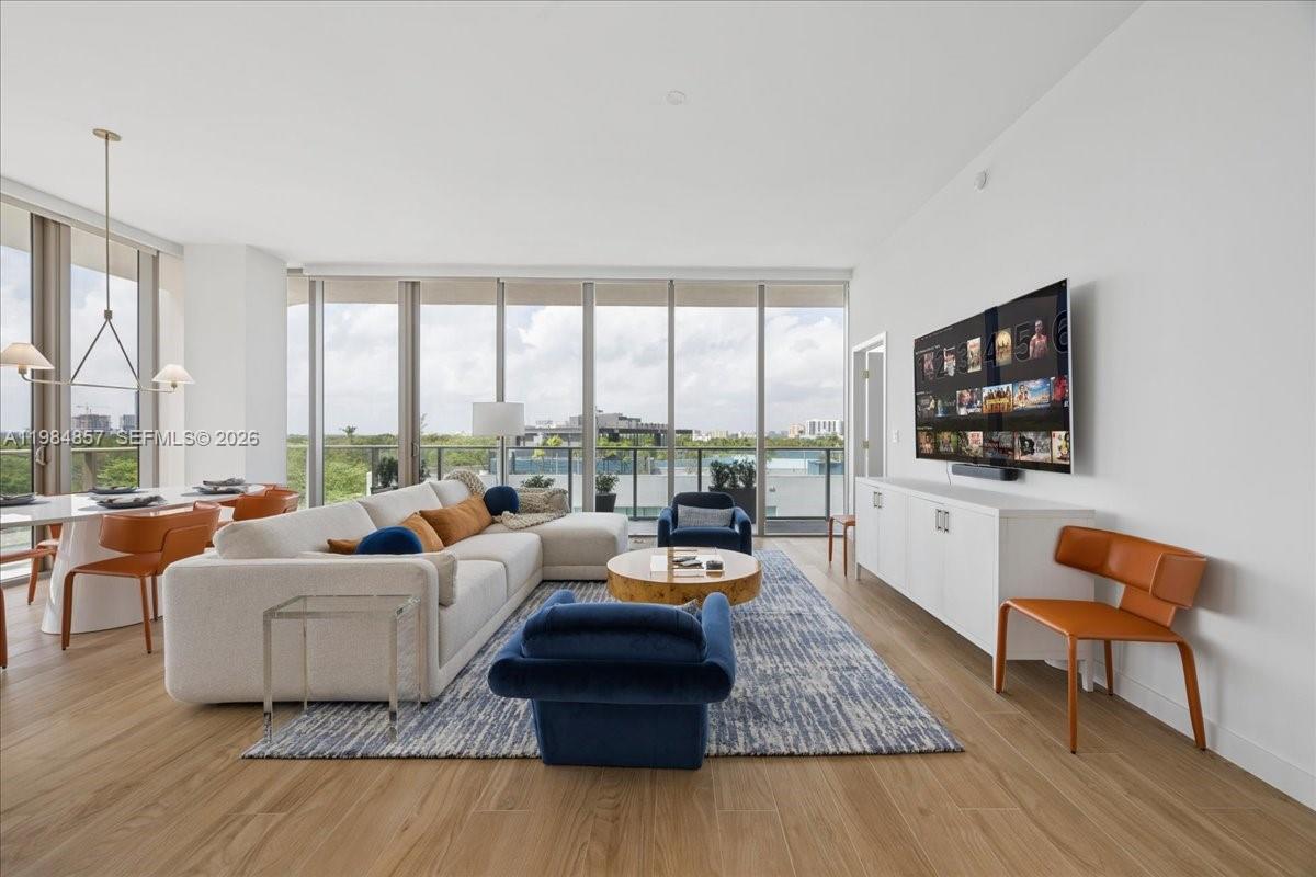 2678 Tigertail Ave #501 Miami, FL 33133