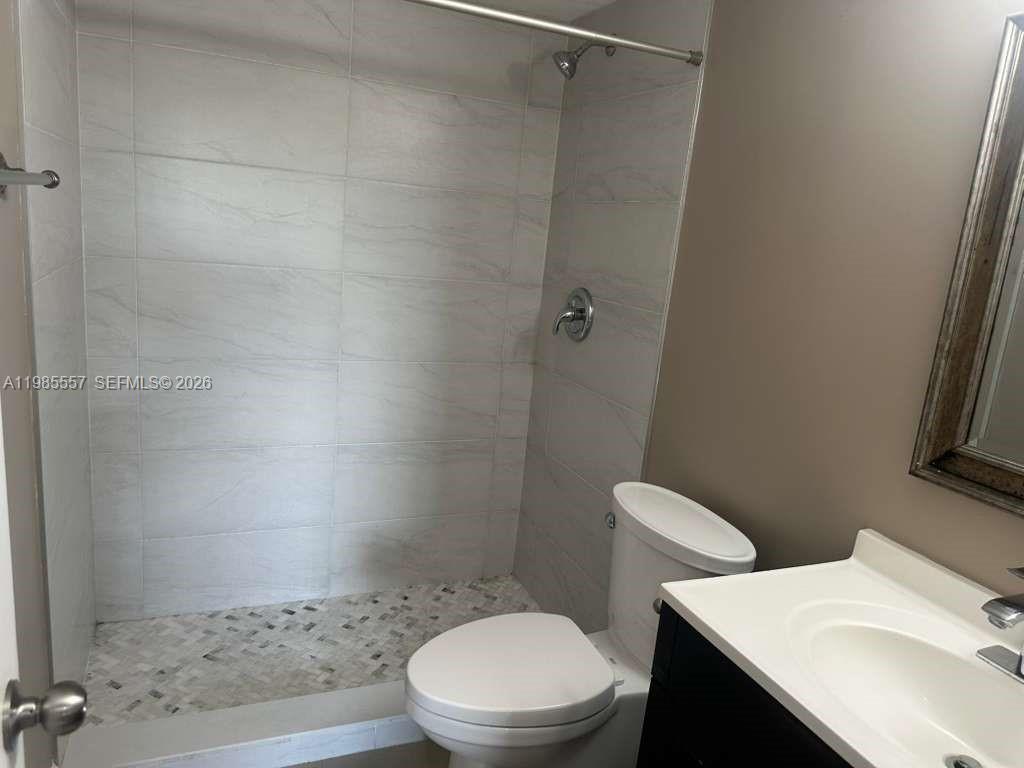 8185 NW 7th St #319 Miami, FL 33126