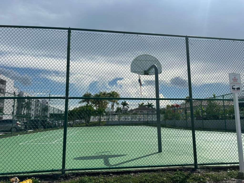 8185 NW 7th St #319 Miami, FL 33126