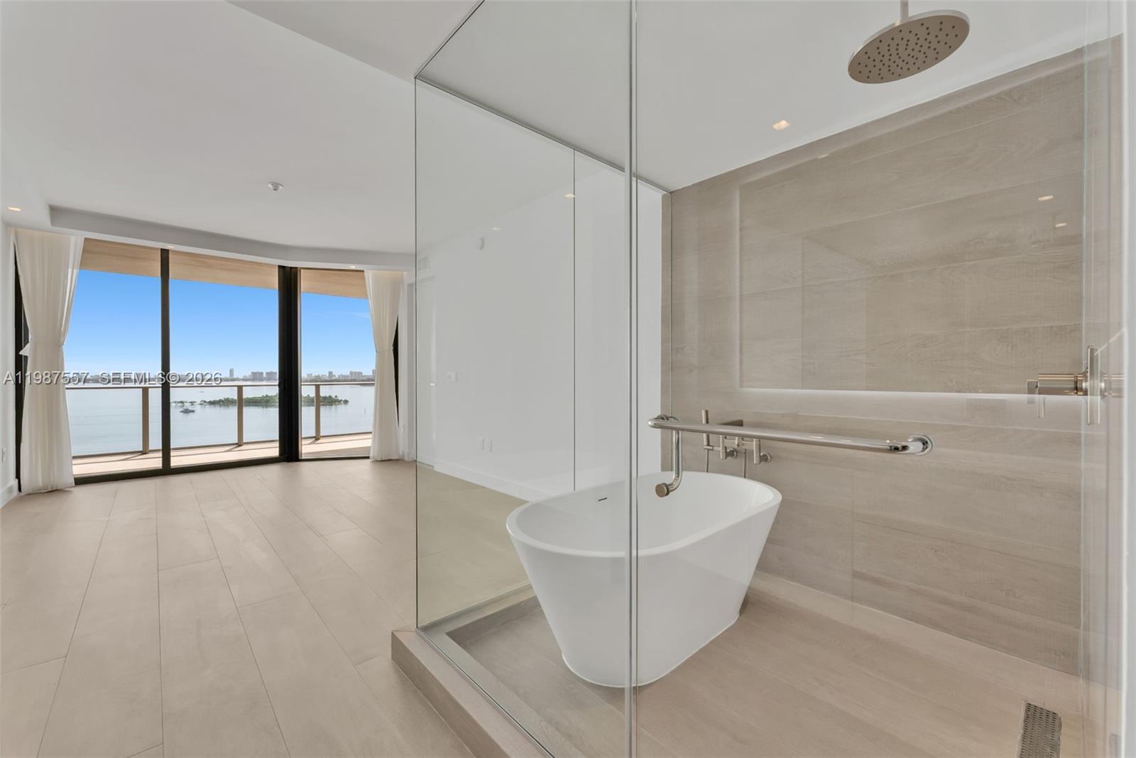 700 NE 24th St #1207 Miami, FL 33137