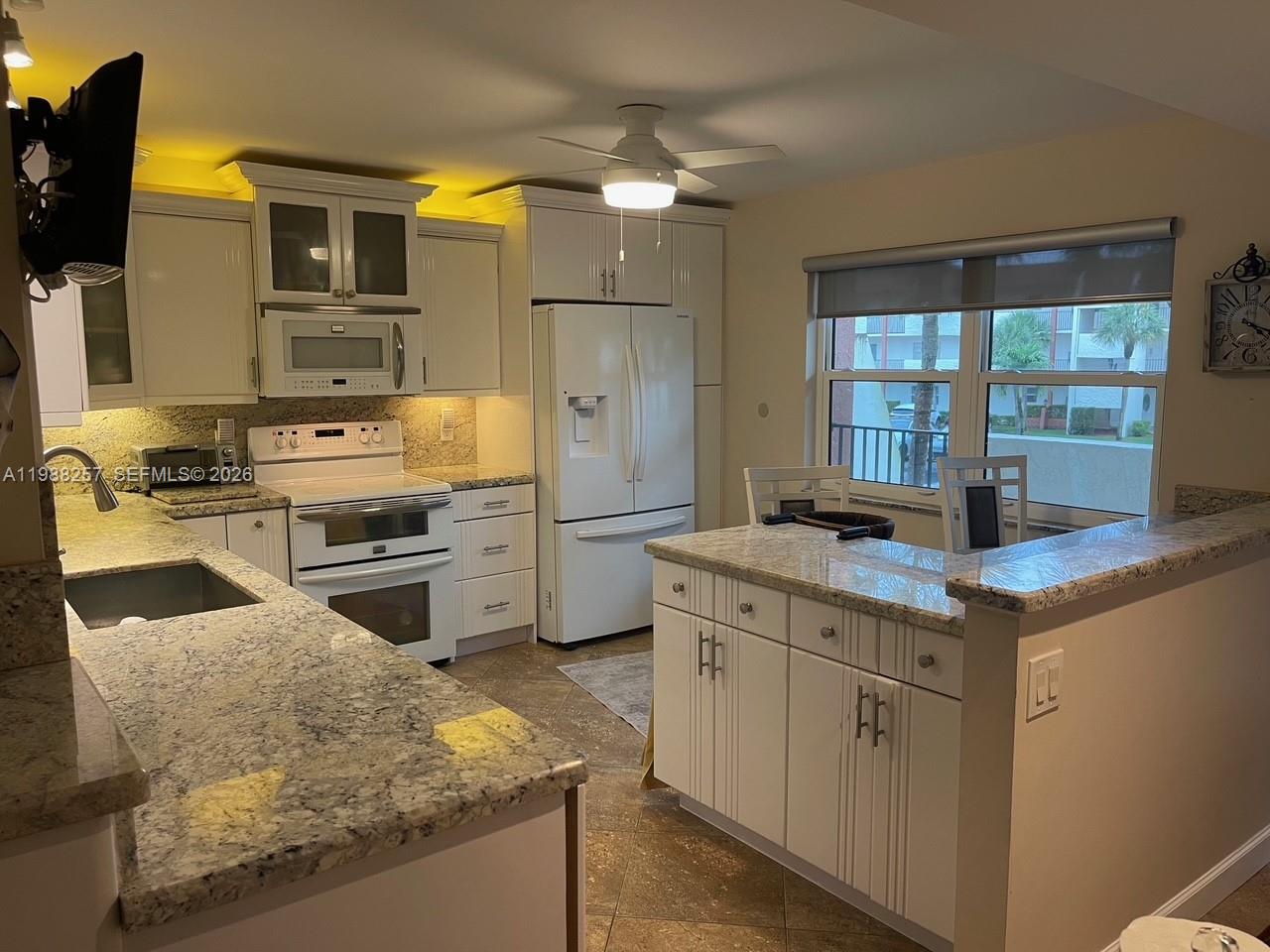 281 S Hollybrook Dr #50-205