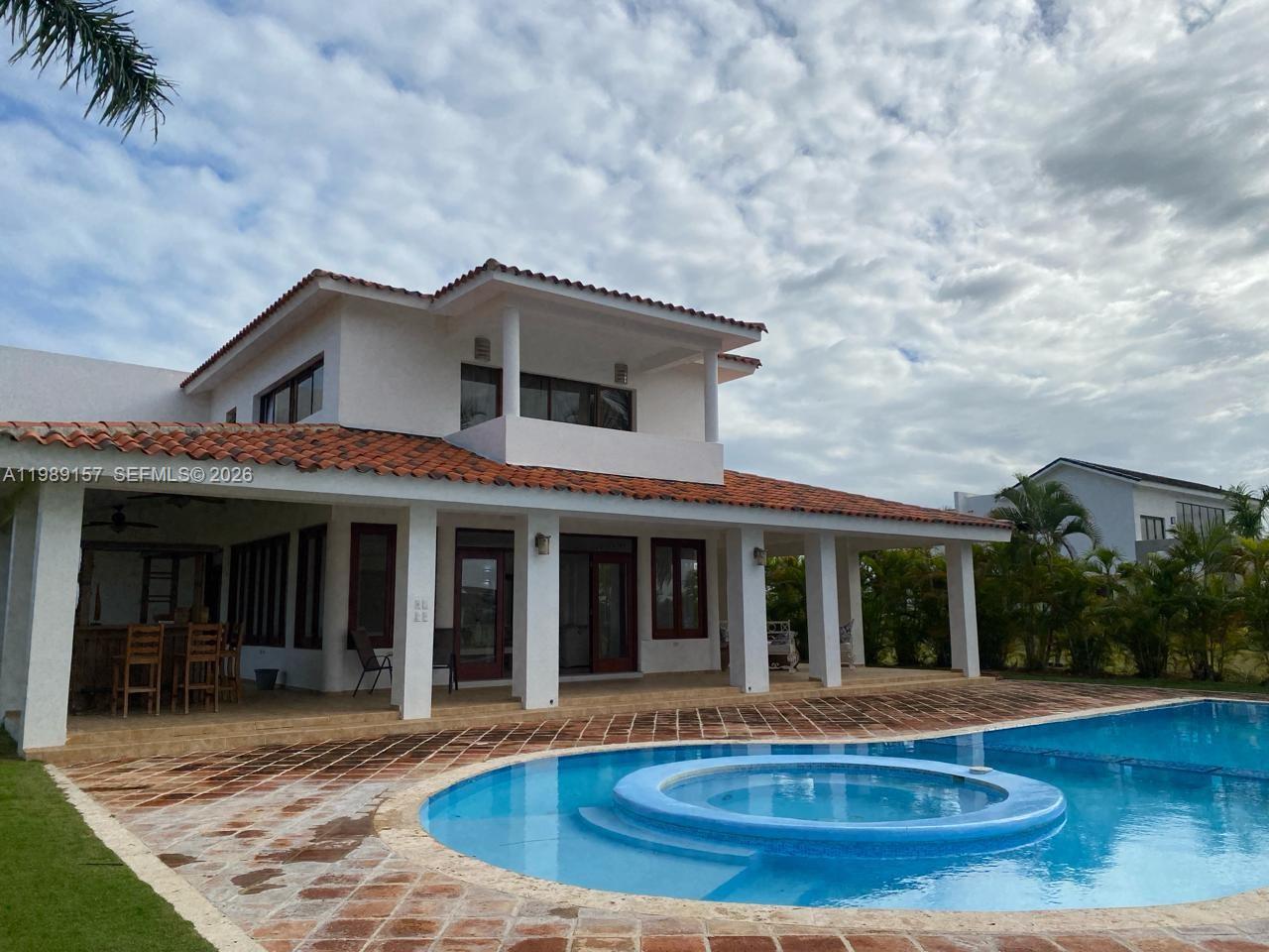 La Canada Town Home 10b (th10b)