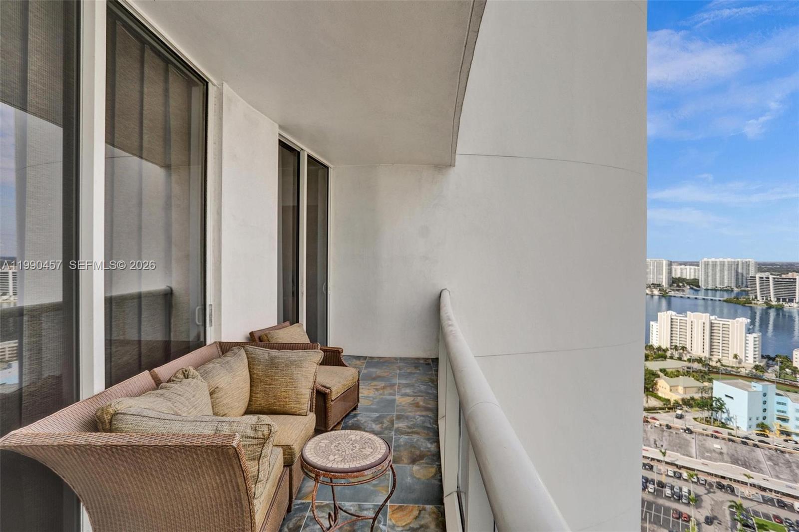 18101 Collins Ave #4106 + Cabana Sunny Isles Beach, FL 33160