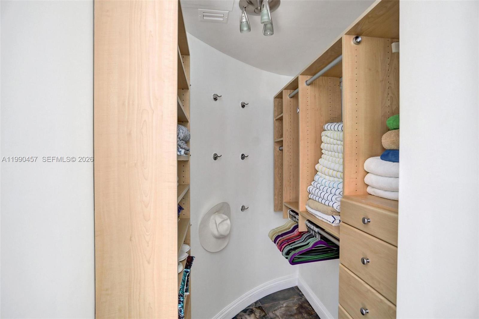 18101 Collins Ave #4106 + Cabana Sunny Isles Beach, FL 33160