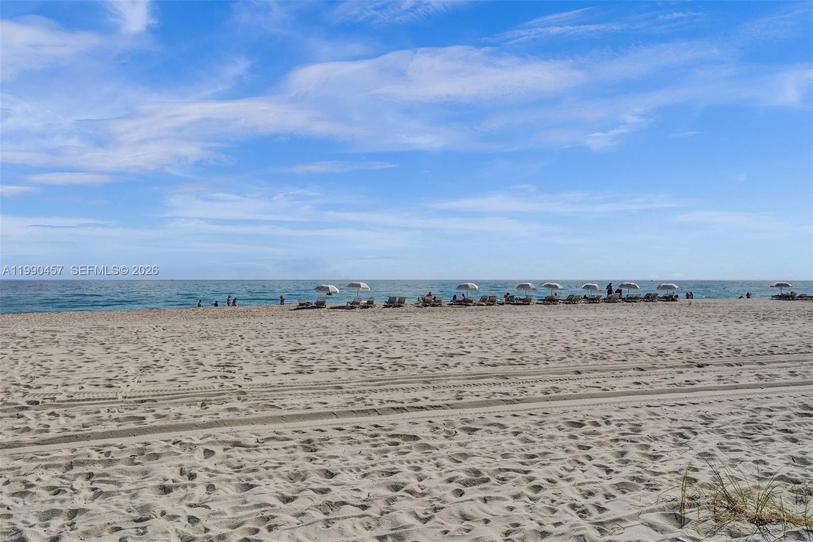 18101 Collins Ave #4106 + Cabana Sunny Isles Beach, FL 33160