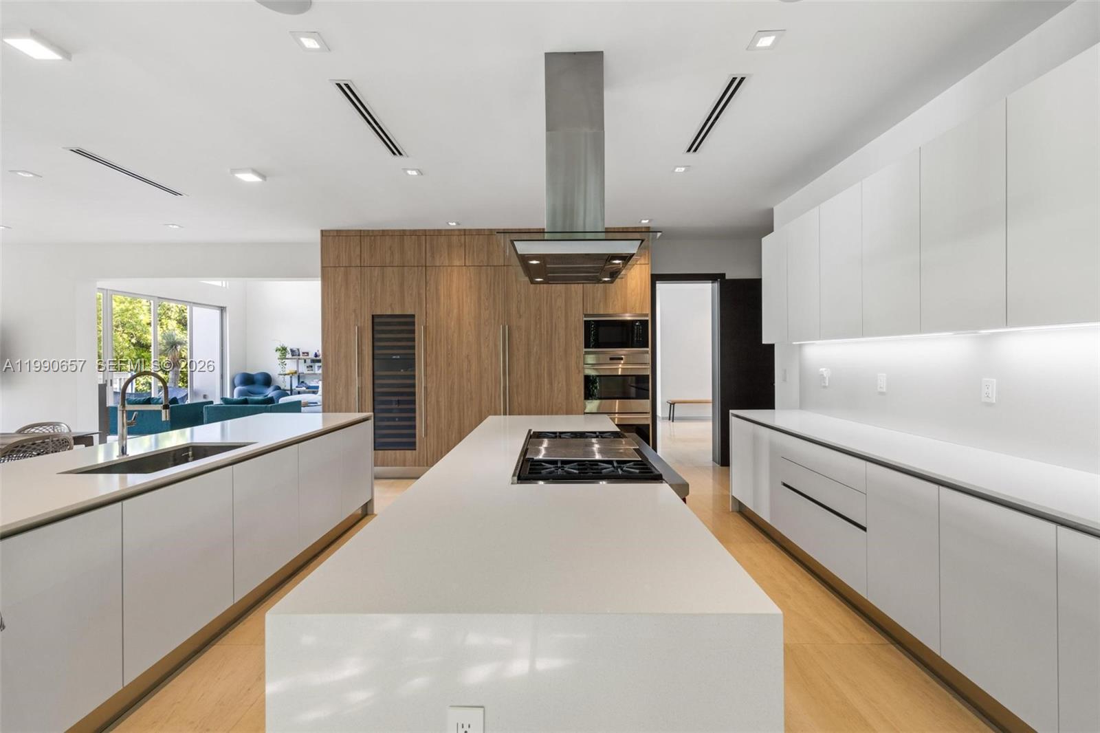 410 Golden Bch Dr Golden Beach, FL 33160