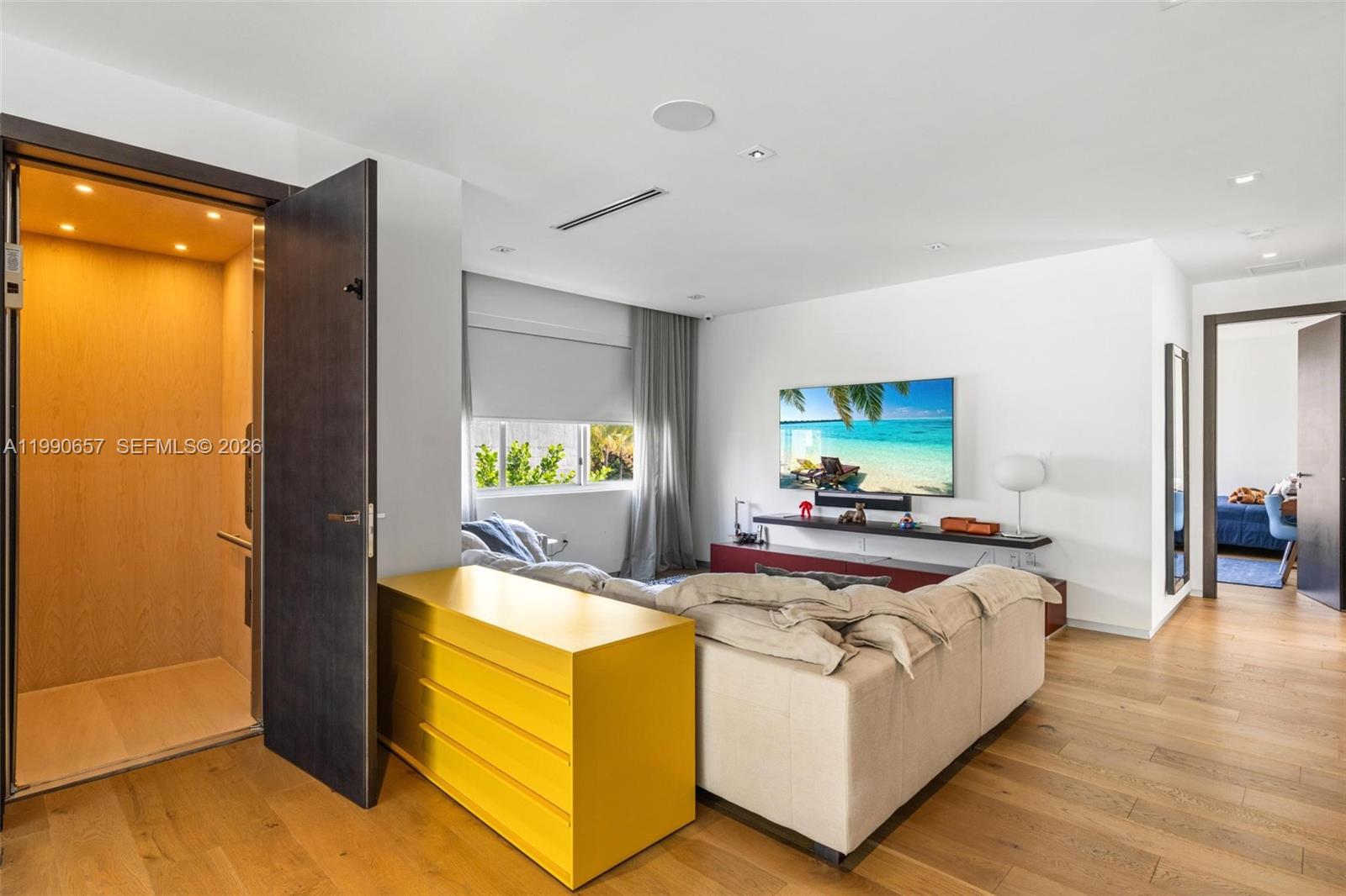 410 Golden Bch Dr Golden Beach, FL 33160