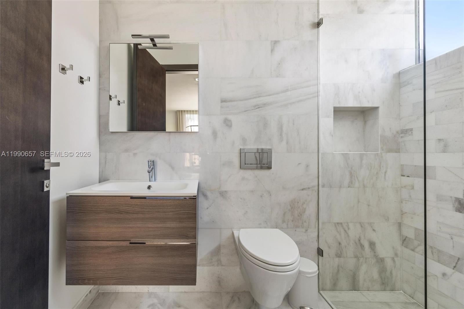 410 Golden Bch Dr Golden Beach, FL 33160