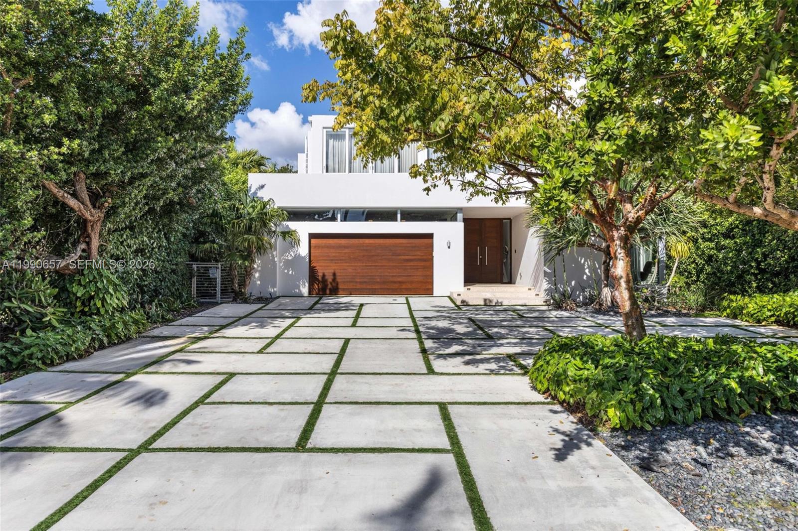 410 Golden Bch Dr Golden Beach, FL 33160