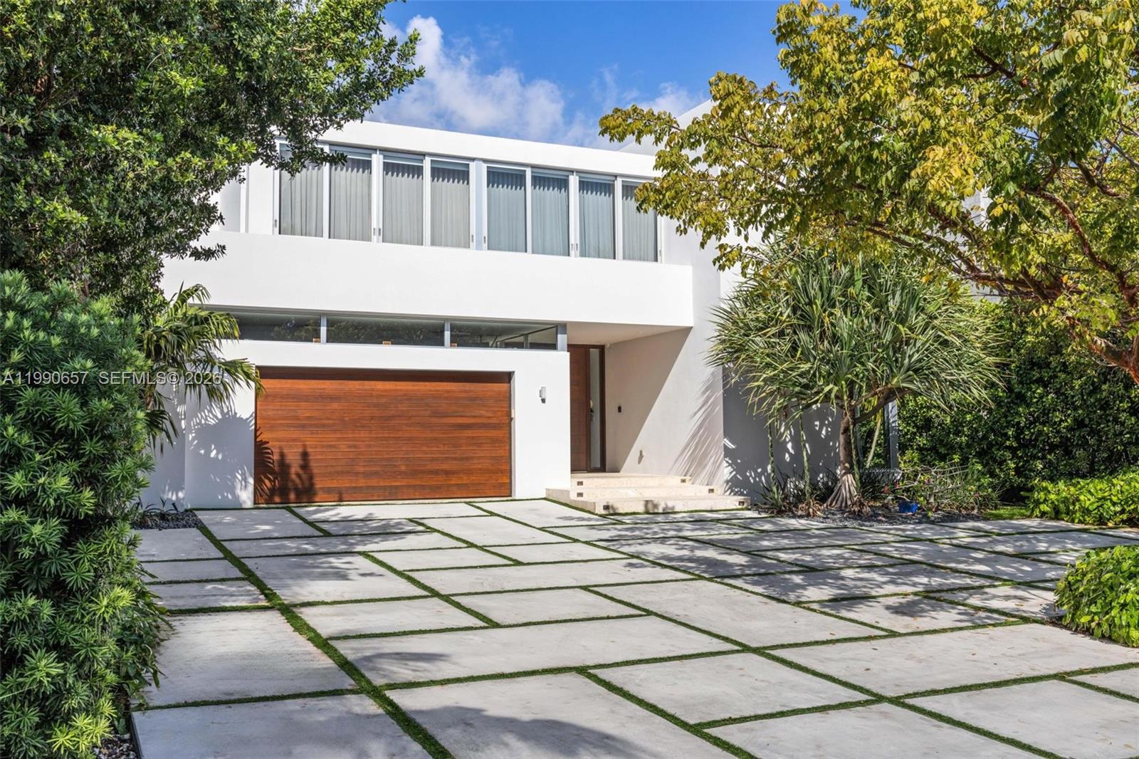 410 Golden Bch Dr Golden Beach, FL 33160