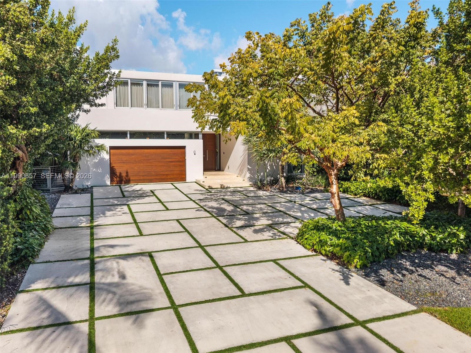 410 Golden Bch Dr Golden Beach, FL 33160