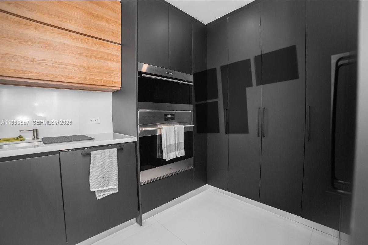 5600 Collins Ave #14K Miami Beach, FL 33140