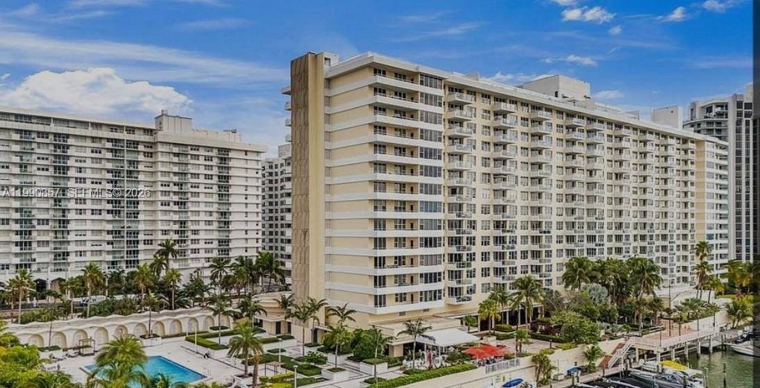 5600 Collins Ave #14K Miami Beach, FL 33140