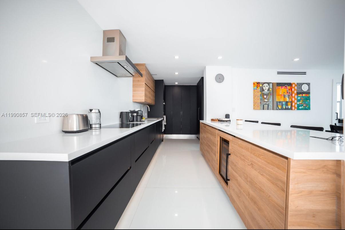 5600 Collins Ave #14K Miami Beach, FL 33140