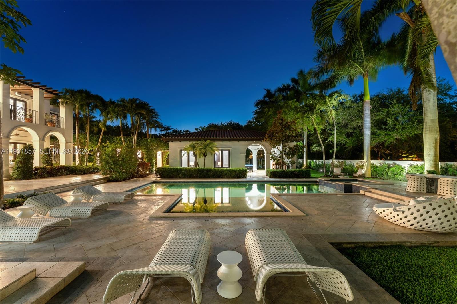 12575 Pine Needle Ln Pinecrest, FL 33156